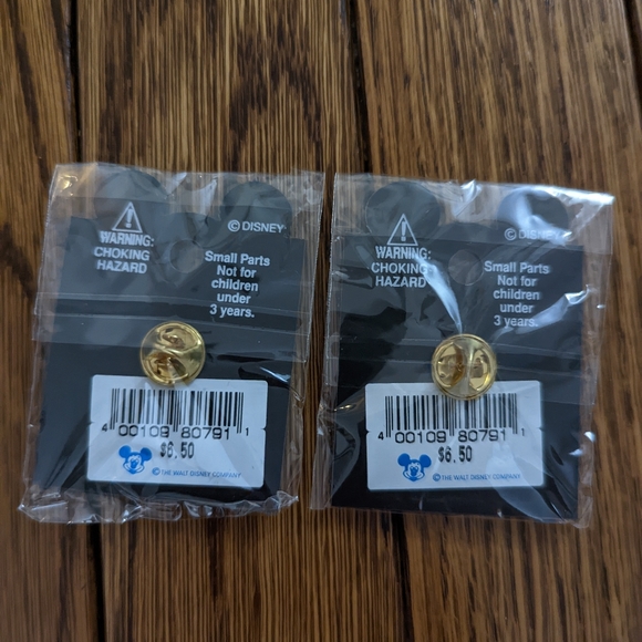 🆕 NWT "Tooth Brushing Award" Disney Kids' Award Pin: Goofy 1.5" metal pin - Picture 2 of 3